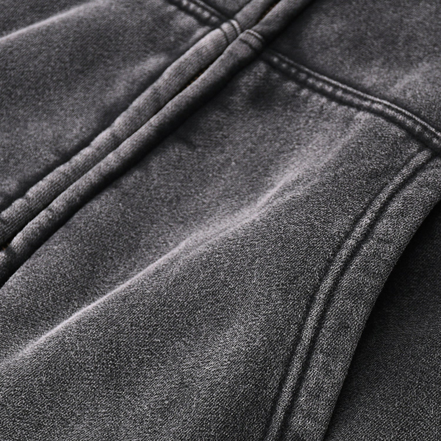 SM Sig. Boxy Hoodie close up